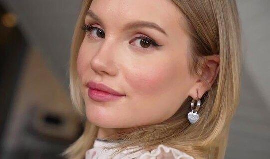 Худая русская девушка испытала яркое анальное удовольствие