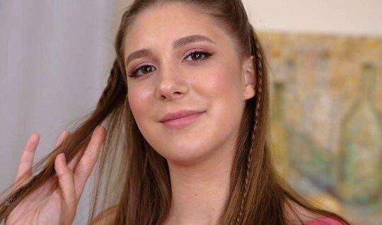 Русская девка с большой попкой встала раком на порно кастинге...