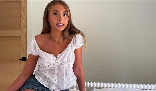 Парень классно отжарил в мокрую пизду девку от первого лица