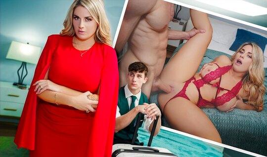 Опытная мамка раком встала ради удовольствия пасынка